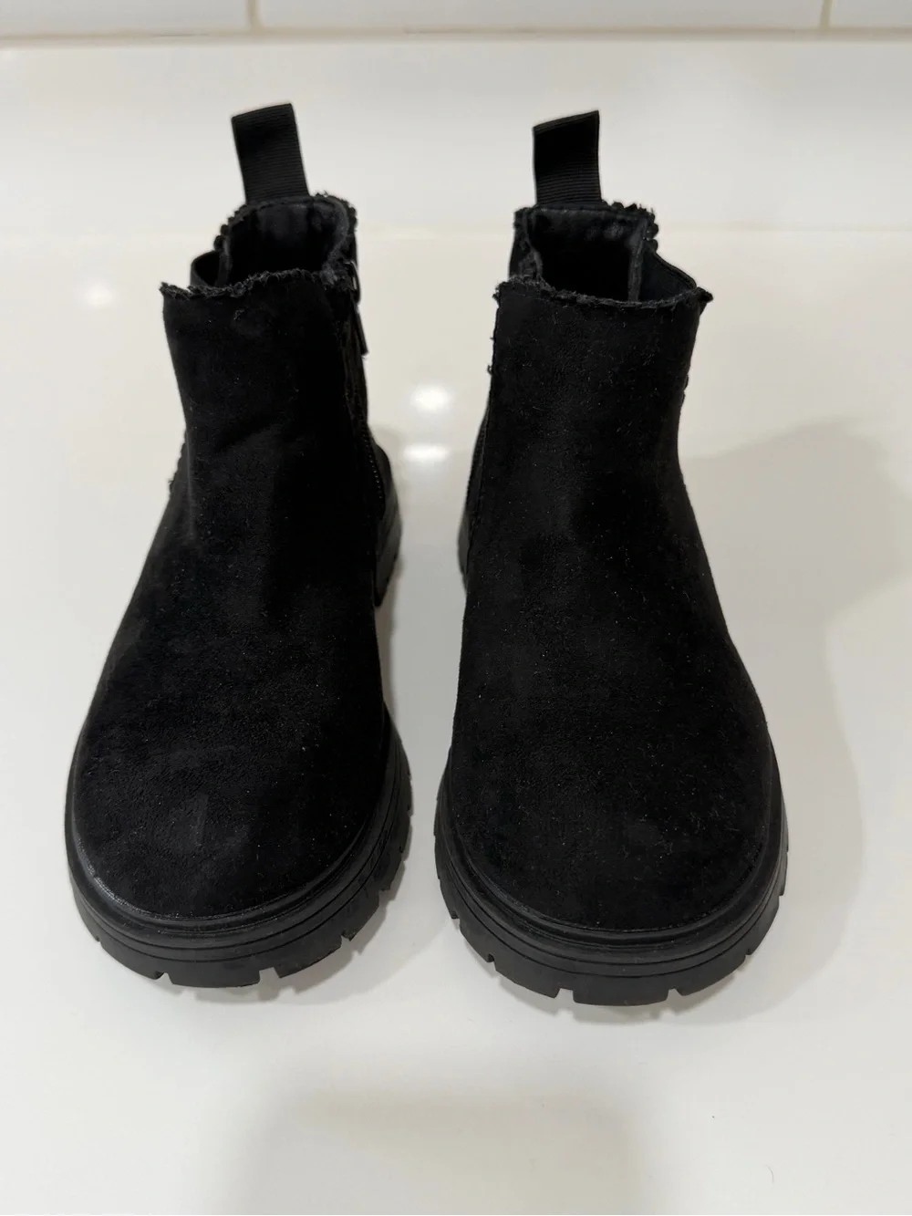 K KomForme Black Faux Suede Ankle Boots - Kids Size 1